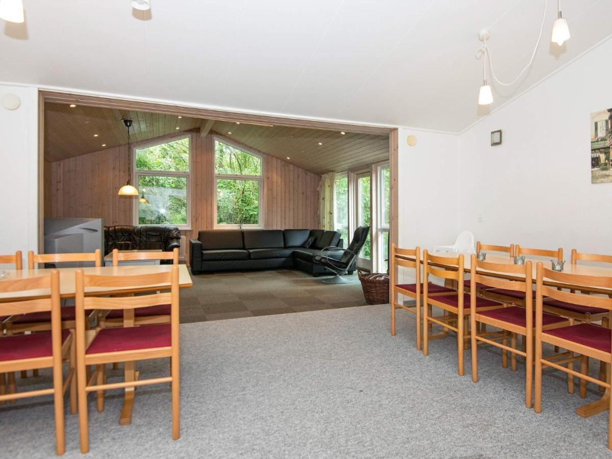 20 Person Holiday Home In Herning Eksteriør billede