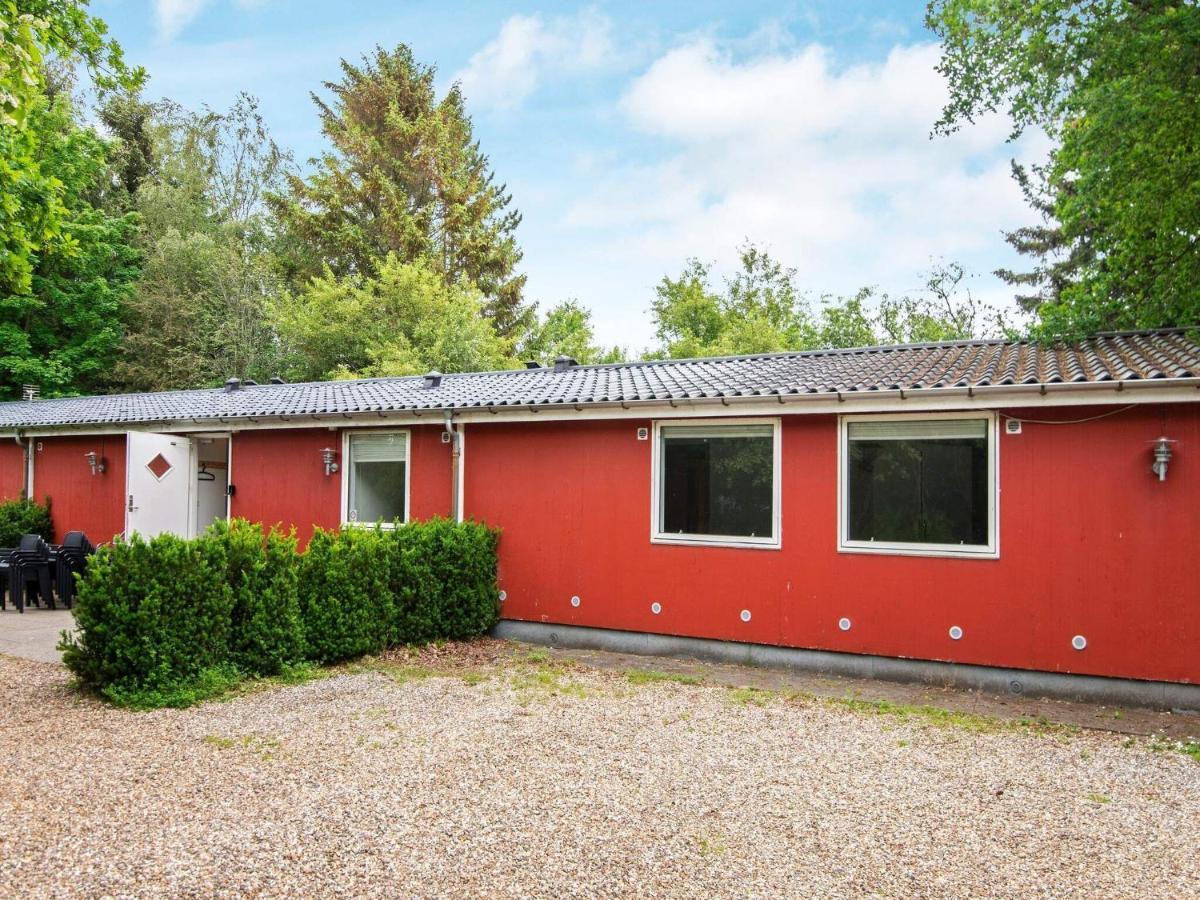 20 Person Holiday Home In Herning Eksteriør billede